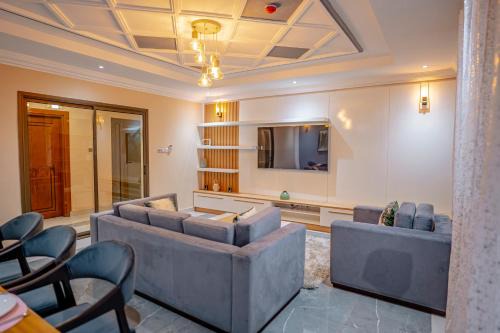 Douala Apartment | Pet-Friendly Residence Isabella with Pool & Family Amenities