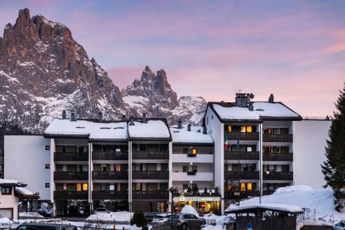 San Martino di Castrozza Apartment | Relax at Residence Lastei: Oceanfront Retreat with Spa