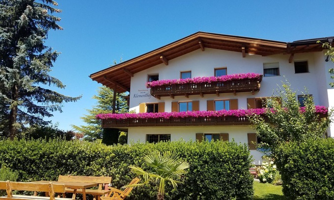 Naz Apartment | Pet Friendly Residence Klementhof #3 with Pool Amenities