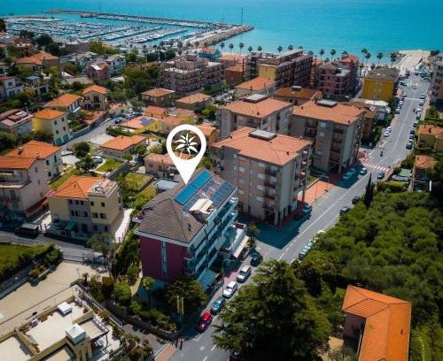 Marina di Andora Apartment | Beachfront Residence La Palma: Pet-Friendly Ocean Retreat