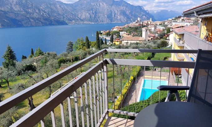 Malcesine Apartment | Discover Residence La Perla Malcesine with Lake Views
