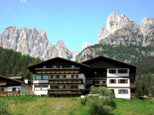 Pera Apartment | Oceanfront Residence La Zondra: Pet-Friendly & Child Friendly