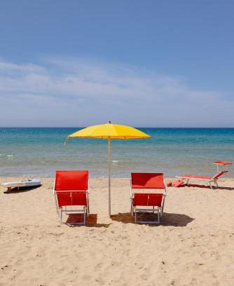 Contrada Fiori Sud Bed & Breakfast | Pet-Friendly Residence Le 4 Stagioni with Oceanfront Views
