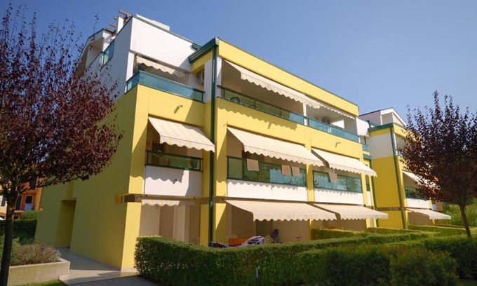 Bibione Lido del Sole Apartment | Experience Residence Le Altane: 4-Star Pet-Friendly Retreat