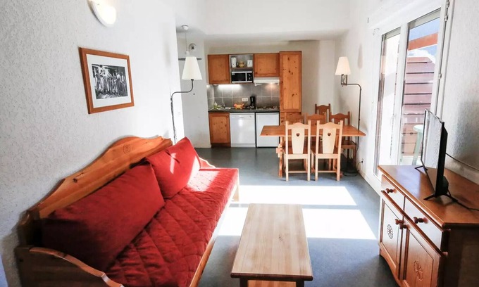 Avrieux Apartment | Relaxing Cabin at Résidence Le Plein Soleil with Terrace