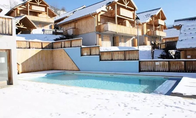 Saint-Jean-d'Arves Apartment | Residence Les Ecourts - Apartment 32m2, 4 people in quiet residence