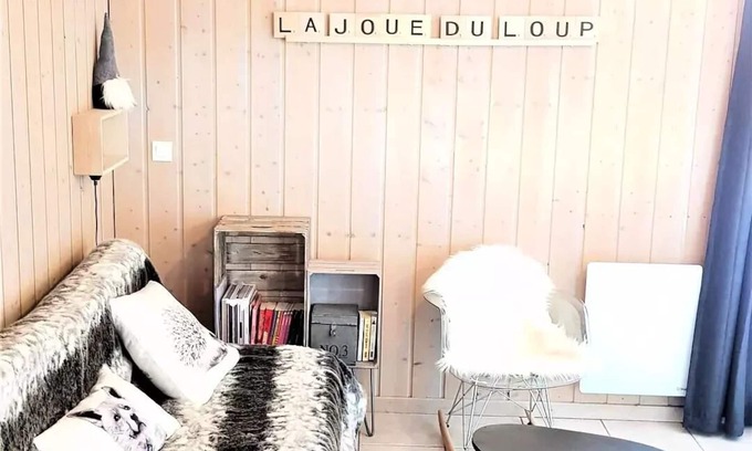 La Joue du Loup Ski Chalet | Discover Residence Les Flocons Du Soleil: Family-Friendly Retreat