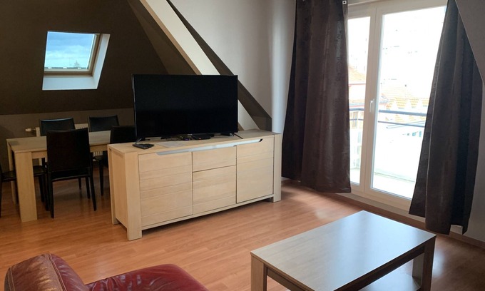 Colmar Centre Ville Apartment | Residence Les Jardins d'Emeraude: Family-Friendly Retreat