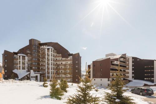 Huez-en-Oisans Apartment | Pet-Friendly Getaway at Residence Les Melezes - maeva Home