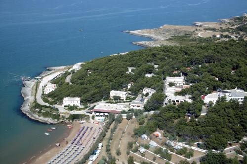 Mandrione Apartment | Coastal Retreat at Residence M3 with Oceanfront Views