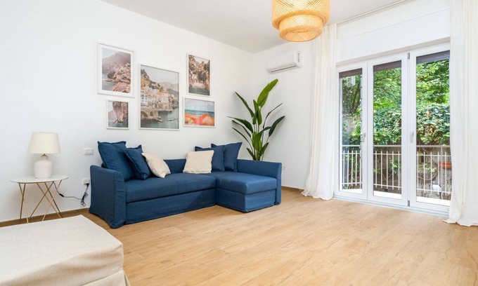Meta Apartment | Residence Madonna - apt a stone's throw from the sea with patio and free parking.