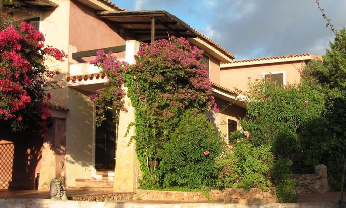 Rena Majore Apartment | Relaxing Oceanfront Stay at Residence Majori