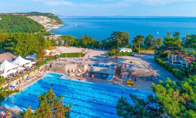 Sistiana Apartment | Residence Mare Azzurro Apartment Carso for 6 persons