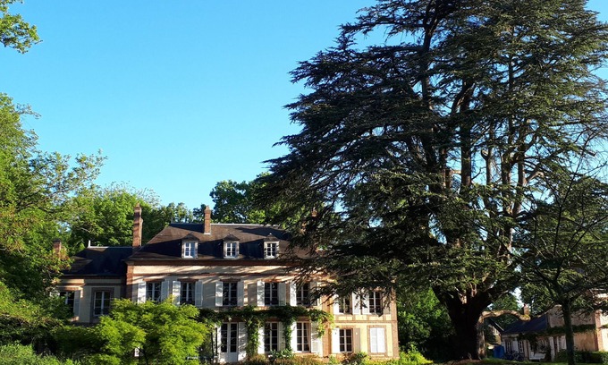 Boissy-les-Perche Cottage | Guest Rated 10/10 at Residence of the Courangère