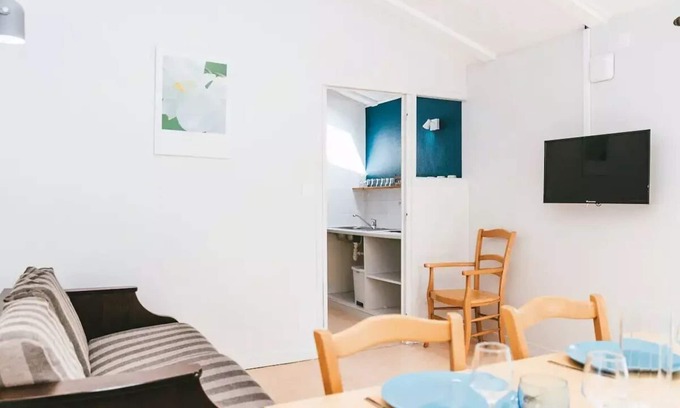 Pluherlin Villa | Relaxing Stay at Residence of the Domaine de Kerioche