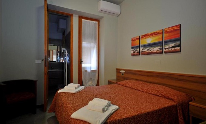 Moneglia Apartment | Guest Rated 10/10: Residence Paradiso with Hot Tub