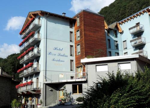 Chiesa in Valmalenco Hotel | Pet-Friendly Residence Pizzo Scalino - 4-Star Comfort Awaits