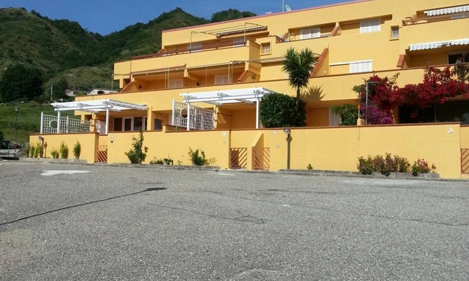 Belvedere Marittimo House | Seaside Comfort at Residence Quattromani with Kitchen Access