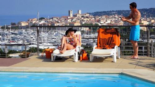 Antibes Apartment | Oceanfront Residence Residéal Antibes with Pool & Pet-Friendly