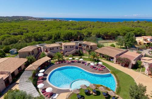 Campulongu Apartment | Pet-Friendly Residence S'incantu with Ocean View Pool