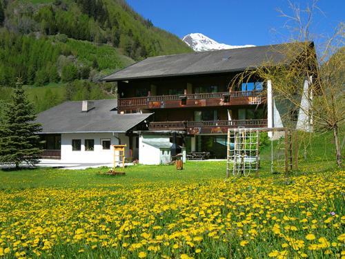 Madonna di Senales Apartment | Explore Residence Schnals: Pet & Child Friendly Retreat
