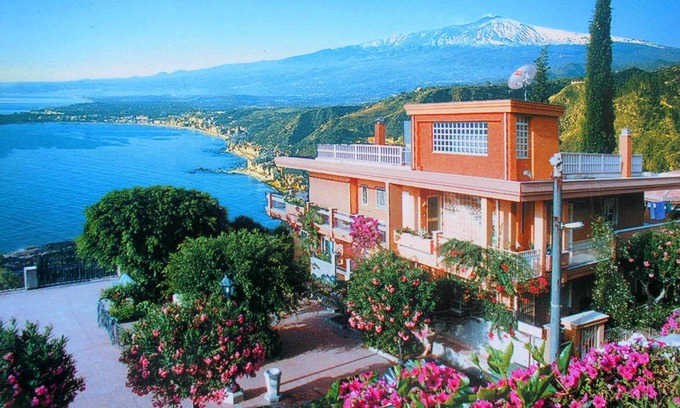 Taormina Apartment | Stunning Residence Schuler Apartment with Sea & Etna Views