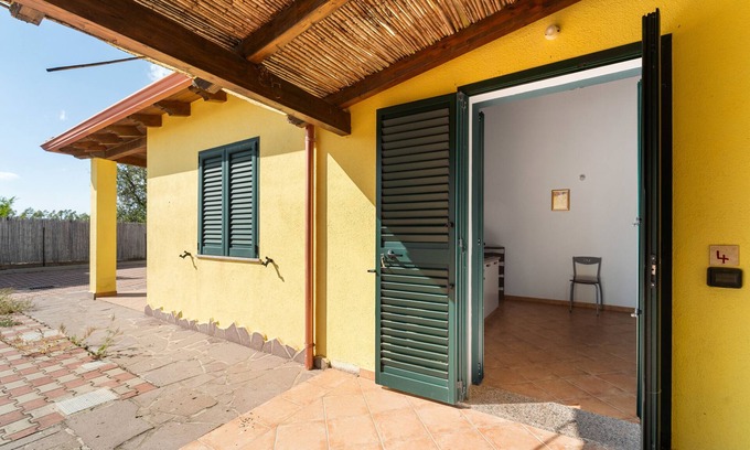 Masainas House | Residence Sulcis 4: Scenic Mountain View & Shared Terrace