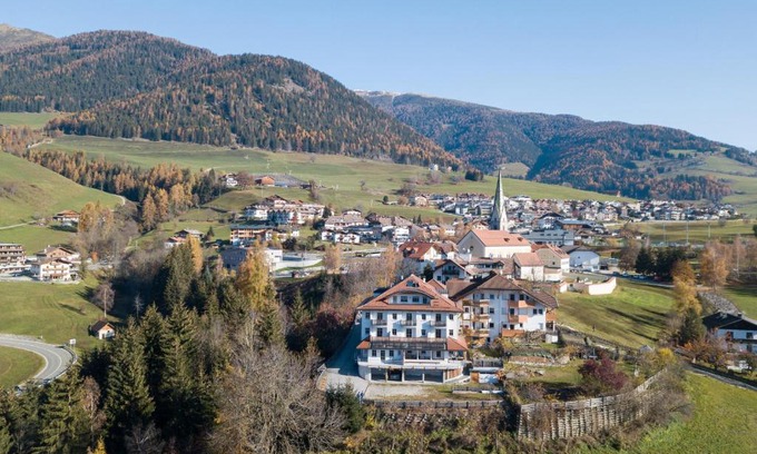 Terento Apartment | Top-Rated Family Retreat at Residence Treyer with Kitchen
