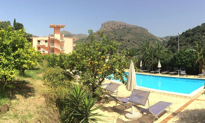 Letojanni Hotel | Cozy Residence Villa Mare Taormina - Steps from the Beach