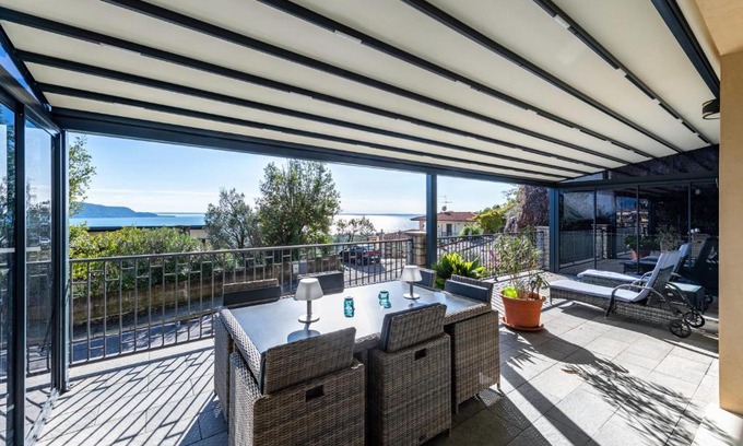 Pulciano Apartment | Experience Comfort at Residence Virgilio Green Hotel