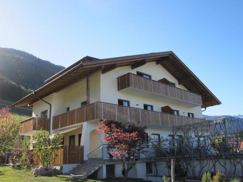 Vollan Apartment | Highly Rated Residence Wiesenhof with Hot Tub & Breakfast