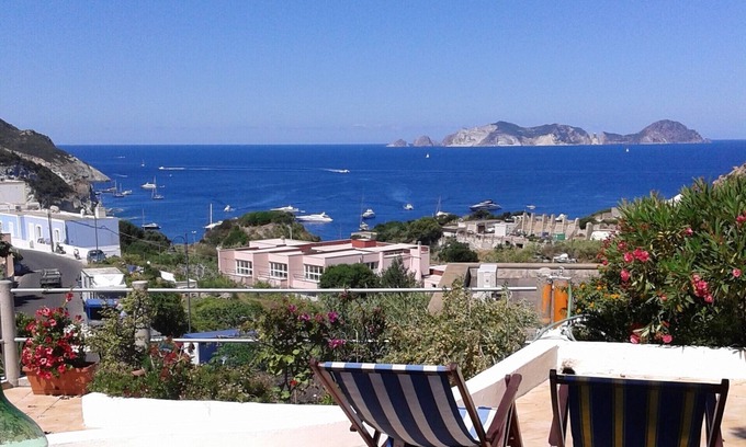Le Forna Apartment | ResidenceLaPiana: Breathtaking Sea View in Ponza