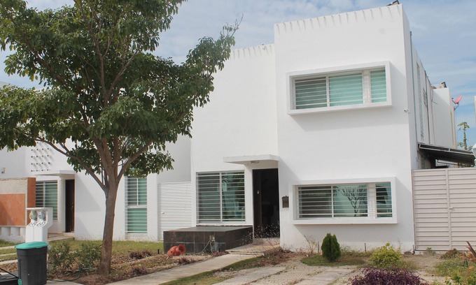 Merida Municipality House | Inviting Retreat with Spa and Hot Tub in Mérida, Yucatán