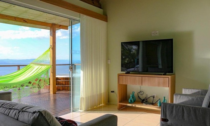 Caiacanga House | Incredible Residencia with Spectacular Oceanfront Views