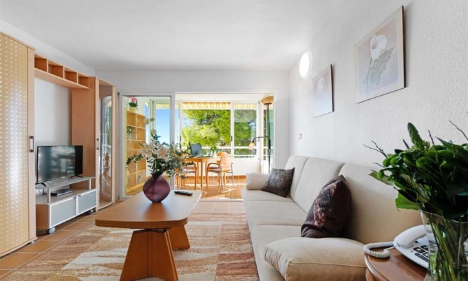 La Colina Apartment | Relax at Residencia Montebello with Pool & Pet-Friendly Perks