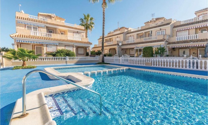 El Chaparral House | Discover Pet-Friendly Comfort at Residencia Siesta Sol