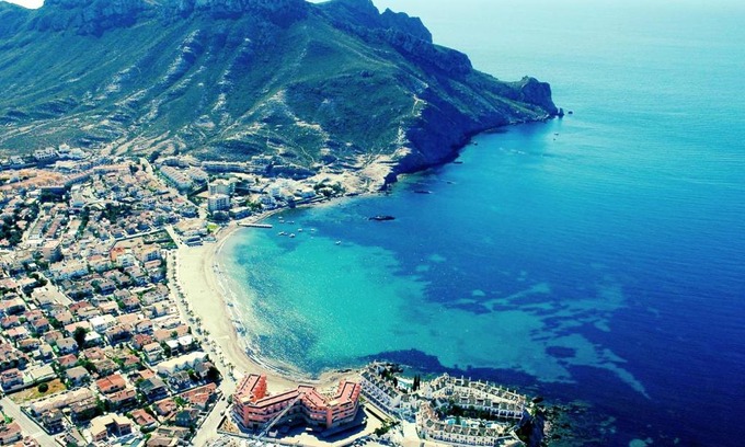 Calabardina House | Family-Friendly Stay at Residencia Tortuga Mora