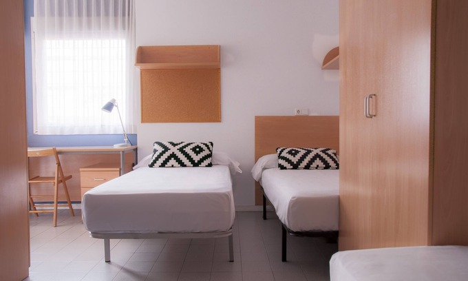 San Cristobal Hotel | Discover Residencia Tomás Alfaro Fournier: Ideal Campus Stay