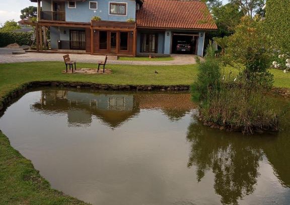 Dutra House | Guest Rated 10/10: Aconchego do Lago for Families