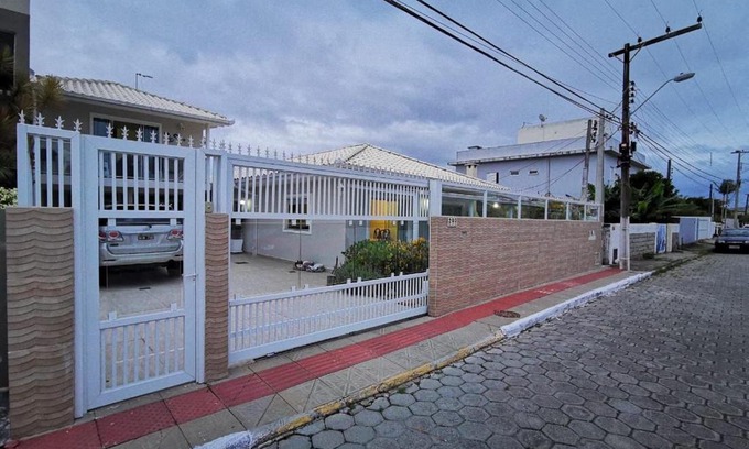 Campeche Leste House | Delightful Residencial das Dunas: 4-Star Family Retreat