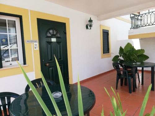 Sao Salvador House | Quality Stay at Residencial Idalio with Breakfast Included