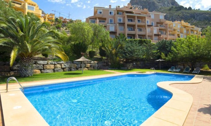 Pueblo Mascarat Apartment | Exceptional Residencial Jazmines: Oceanfront Retreat Awaits