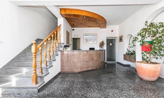 Charneca de Caparica e Sobreda Hotel | Family-Friendly Stay at Residencial Lareira do Pinheirinho