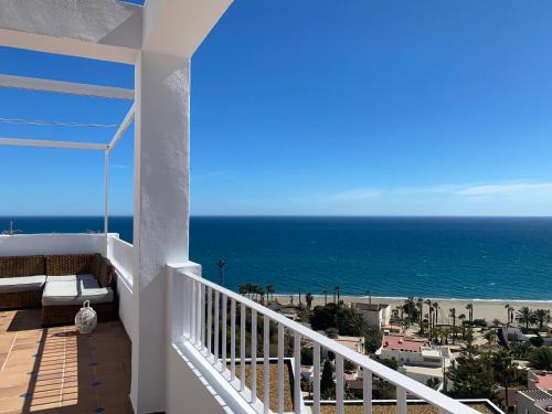 Ventanicas-El Cantal Apartment | Exceptional Oceanfront Oasis with Pool & Pet Friendly