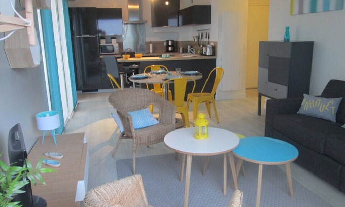 Pleneuf-Val-Andre Apartment | Oceanfront Apartment with Spectacular Sea Views & High Ratings