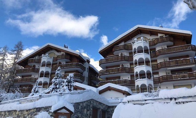 Leukerbad Apartment | Relax at Residenz Ambassador A11 with Oceanfront Spa Access