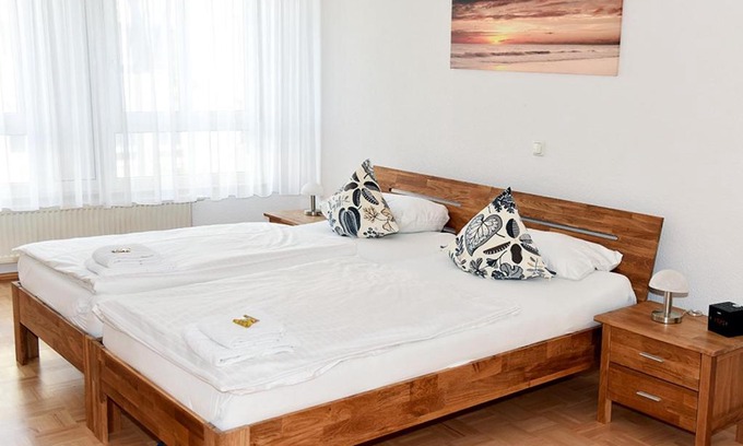 Mitte Apartment | Discover Residenz Hotel am Zuckerberg - Pet Friendly Escape
