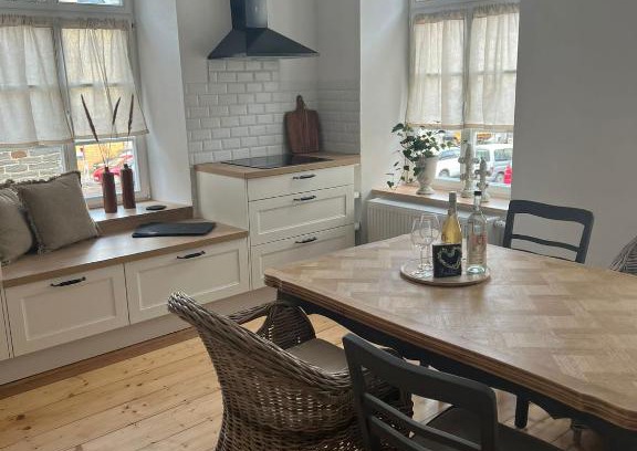 Traben-Trarbach Apartment | Top-Rated Residenz Moselliebe: Family-Friendly Retreat