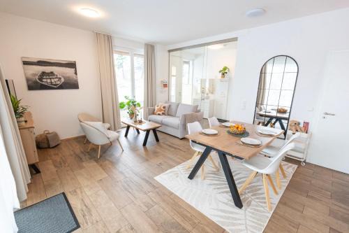 Bad Zwischenahn Apartment | Cozy Residenz with Terrace, Sauna & Pet-Friendly Options