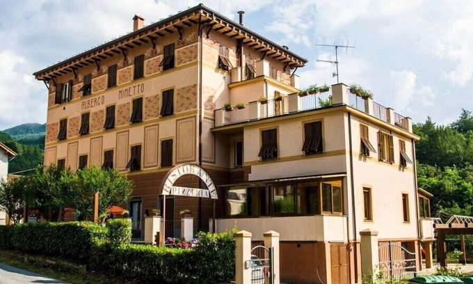San Pietro dʼOlba Hotel | Residenza Albergo Minetto